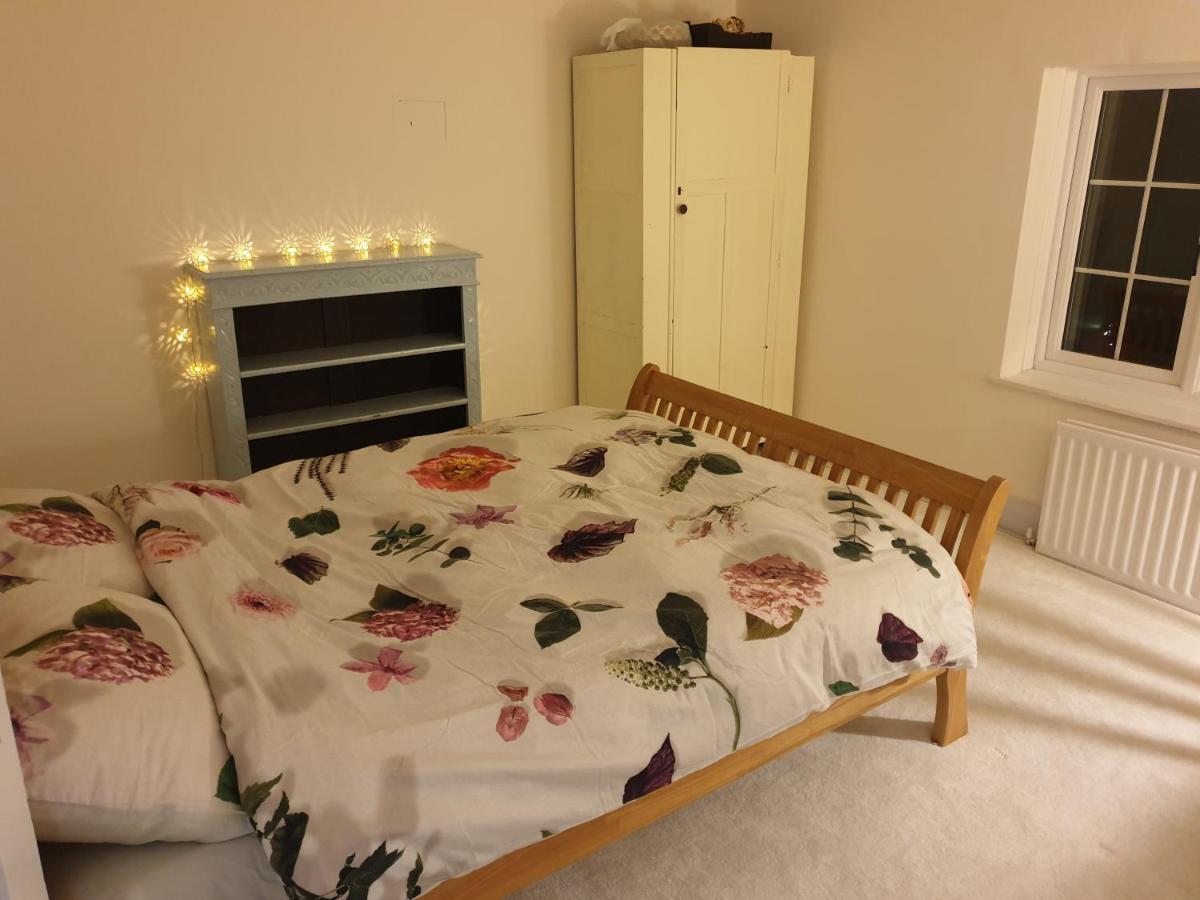 Lotus Pod House Homestay Horsell Dış mekan fotoğraf